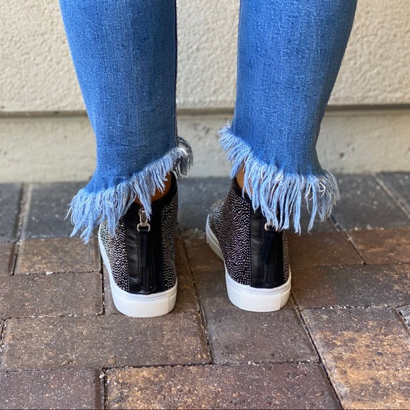 Rhinestone Embellished Laceless High Top Sneakers - Picture 12 of 16